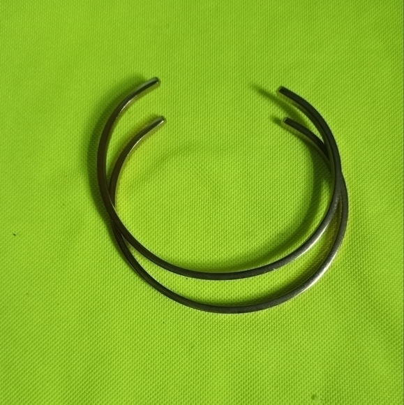 Pair cuff bracelets "mind over matter" & "smile, breath, and go slowly" - Picture 4 of 7